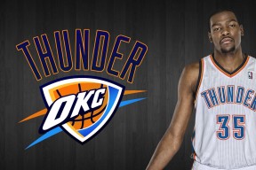 九游网页版入口-【攻守平衡】顶级运动员利用战术实现全场掌控，攻守兼备的足球运动员