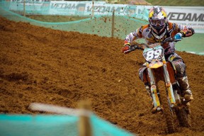 九游app下载中心-“法甲激战连连，豪门追逐冠军宝座”，法甲豪门宣布全队停薪