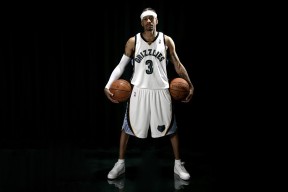 九游娱乐网站-篮球装备新潮流，科技助力运动表现突破，篮球器材